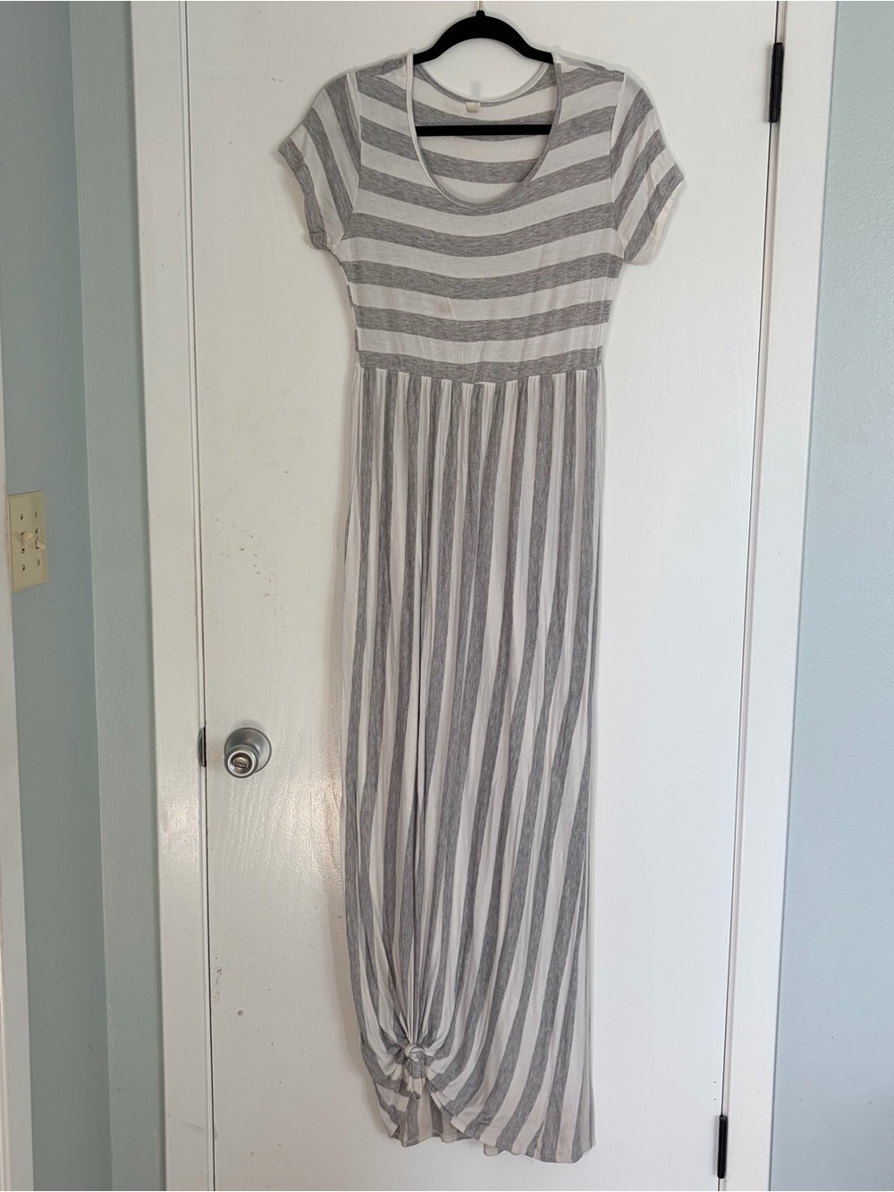 Magic Fit Gray & White Striped Scoop Neck Maxi Dress